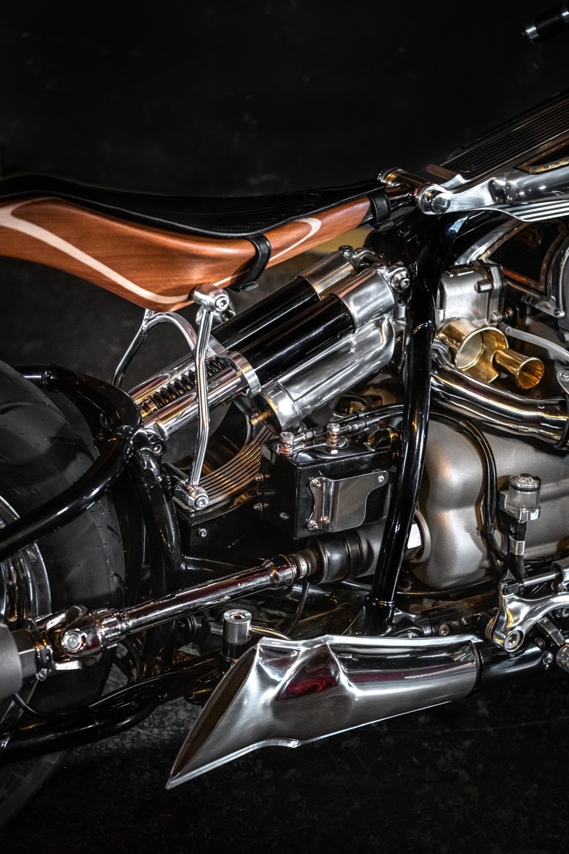 Chopper độc bản BMW Motorrad R 18 Magnifica: Như một kiệt tác - 10 Chopper độc bản BMW Motorrad R 18 Magnifica: Như một kiệt tác - 10
