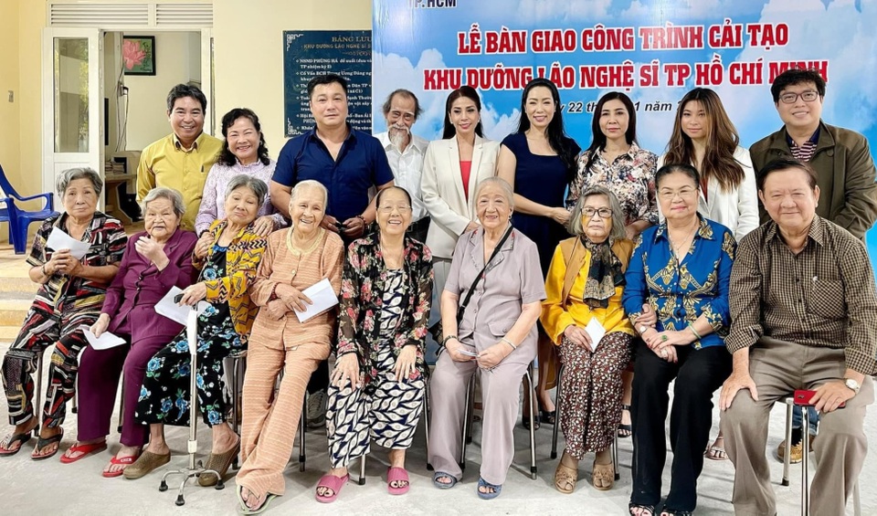 Diễn viên Lý Hương: 3 tháng từ khi ba mất, tôi không làm được gì - 2 Diễn viên Lý Hương: 3 tháng từ khi ba mất, tôi không làm được gì - 2