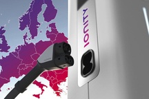 Bốn đại gia ô tô bắt tay phát triển hệ thống sạc cho xe chạy điện