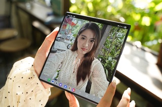 Đánh giá Samsung Galaxy Z Fold7: Mỏng nhẹ, đa nhiệm nhưng có đánh đổi - 13