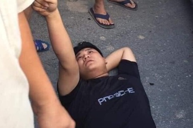 Hà Nội: Tạm giữ thanh niên 18 tuổi say rượu lái ô tô gây tai nạn liên hoàn