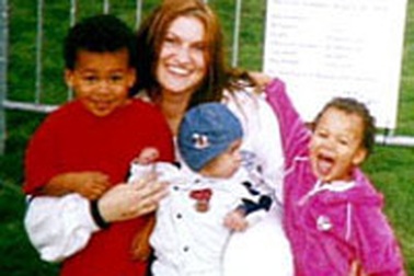 Người phụ nữ có 2 cơ thể trong 1