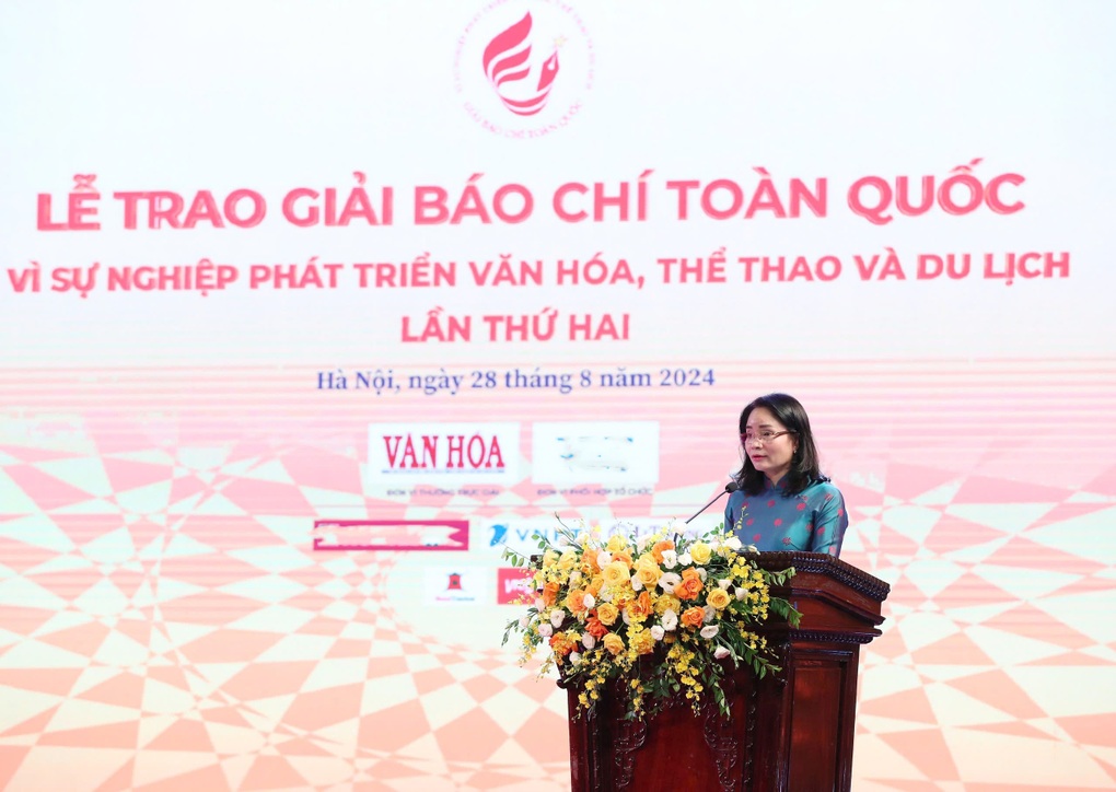 Báo Dân trí đoạt 2 giải báo chí viết về ngành Văn hóa, Thể thao - 4 Báo Dân trí đoạt 2 giải báo chí viết về ngành Văn hóa, Thể thao - 4