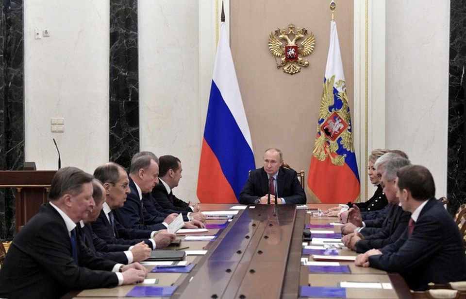 Ngả mũ trước Tổng thống Putin - 1 Ngả mũ trước Tổng thống Putin - 1