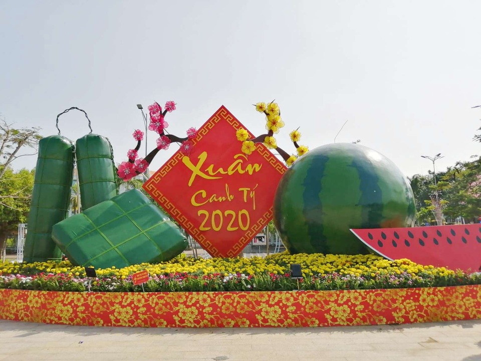 Đẹp mắt tiểu cảnh chào năm mới 2020 trên Quảng trường lớn nhất ĐBSCL - 6 Đẹp mắt tiểu cảnh chào năm mới 2020 trên Quảng trường lớn nhất ĐBSCL - 6