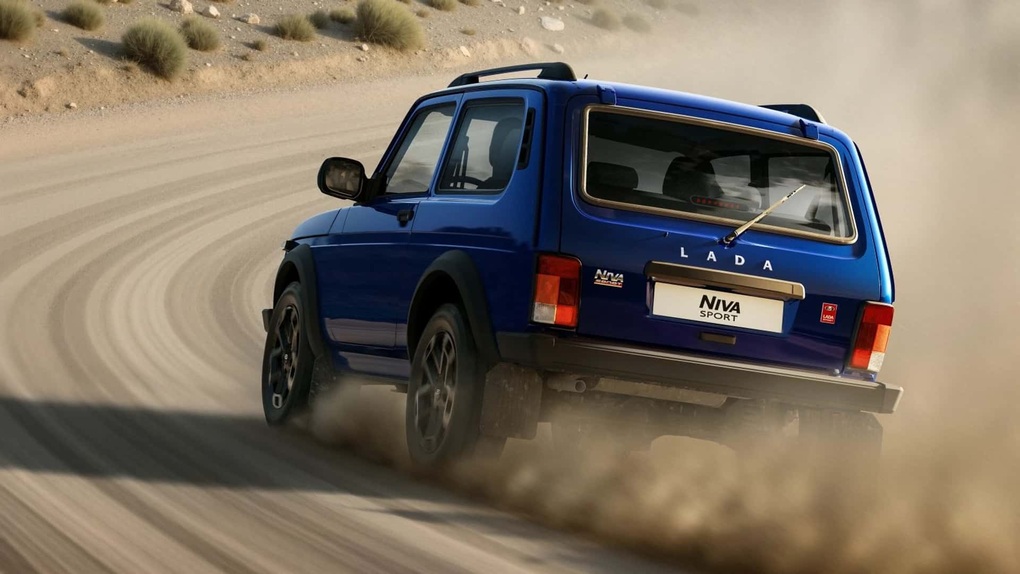 Mẫu SUV lâu đời nhất thế giới vẫn đang được bán, giá chưa đến 20.000 USD - 2 Mẫu SUV lâu đời nhất thế giới vẫn đang được bán, giá chưa đến 20.000 USD - 2