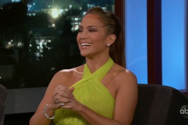 Jennifer Lopez chia sẻ về Valentine's Day