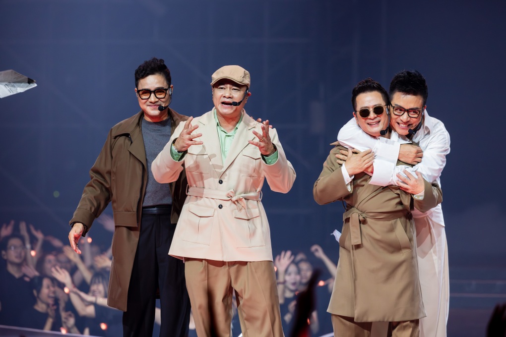 Tuấn Hưng nói gì về nghi vấn né máy quay ở Anh trai vượt ngàn chông gai? - 3 Tuấn Hưng nói gì về nghi vấn né máy quay ở Anh trai vượt ngàn chông gai? - 3