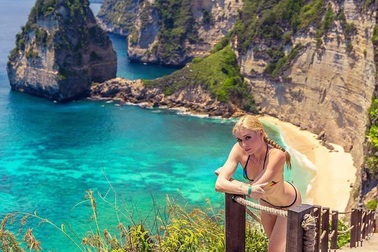 Nữ blogger nóng bỏng tiết lộ địa điểm chụp ảnh khỏa thân đẹp nhất thế giới