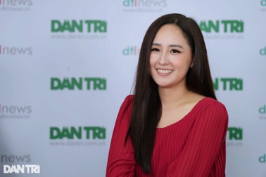 Hoa Hậu Mai Phương Thúy: Ở trong thị trường càng lâu càng dễ hái "quả ngọt"