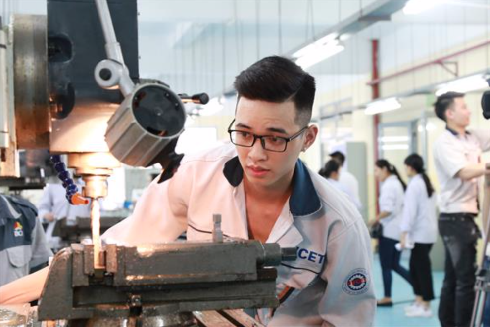 Kiến nghị Chính phủ bố trí vốn đầu tư phát triển trường nghề chất lượng cao - 2 Kiến nghị Chính phủ bố trí vốn đầu tư phát triển trường nghề chất lượng cao - 2