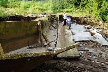 Vừa sửa xong, công trình thuỷ lợi 119 tỷ đồng lại đổ sập tan nát sau mưa