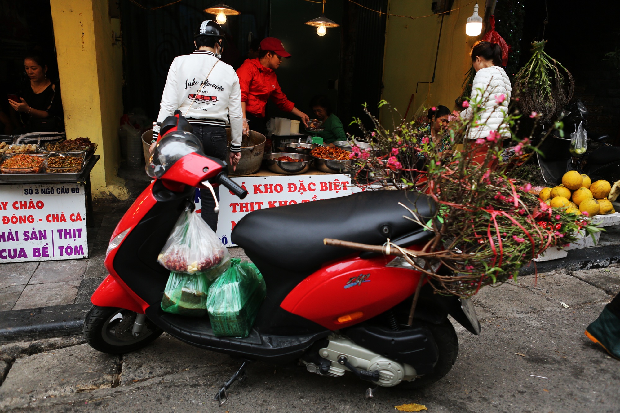 Sắm cỗ siêu nhanh ở chợ nhà giàu phố cổ Hà Nội - 13 Sắm cỗ siêu nhanh ở chợ nhà giàu phố cổ Hà Nội - 13