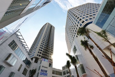 Toà tháp đôi Indochina Plaza về tay đại gia Hồng Kông