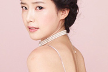 Phong cách trang điểm của Chae Jung Ahn