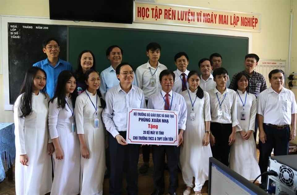 Bộ trưởng Bộ GDĐT: Giáo viên phải được nghỉ hè - 1 Bộ trưởng Bộ GDĐT: Giáo viên phải được nghỉ hè - 1