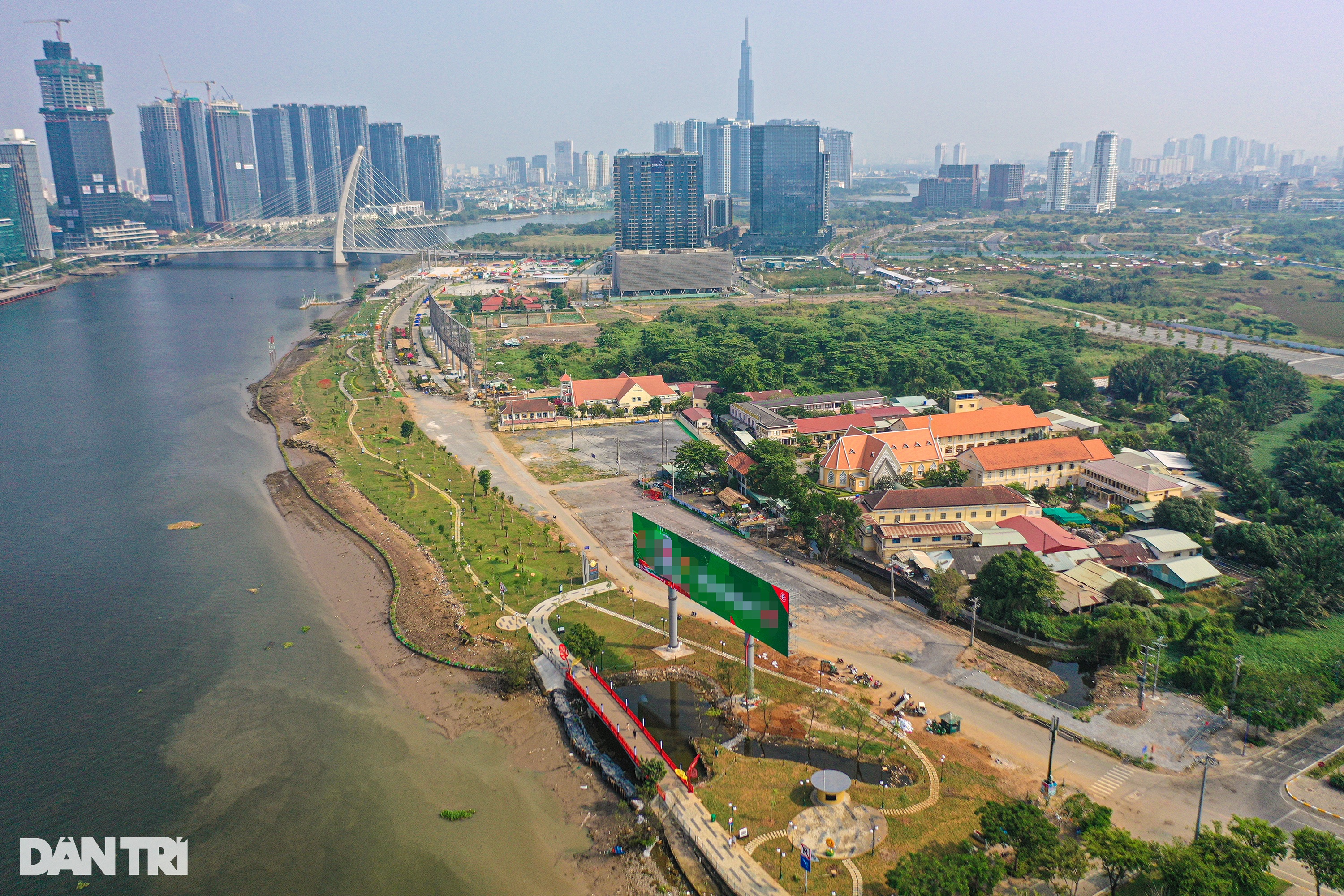 Công viên bờ sông Sài Gòn thay áo mới sau 3 tháng cải tạo - 2
