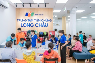 Long Châu hợp tác ca sĩ Dương Domic lan tỏa tinh thần tiêm phòng chủ động