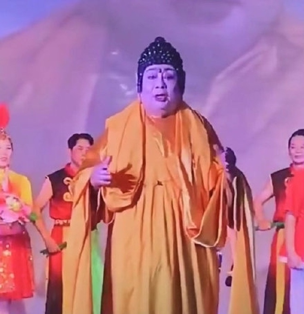 Phật Tổ Như Lai Châu Long Quảng vẫn hạnh phúc khi được gọi là Phật Tổ - 3 Phật Tổ Như Lai Châu Long Quảng vẫn hạnh phúc khi được gọi là Phật Tổ - 3