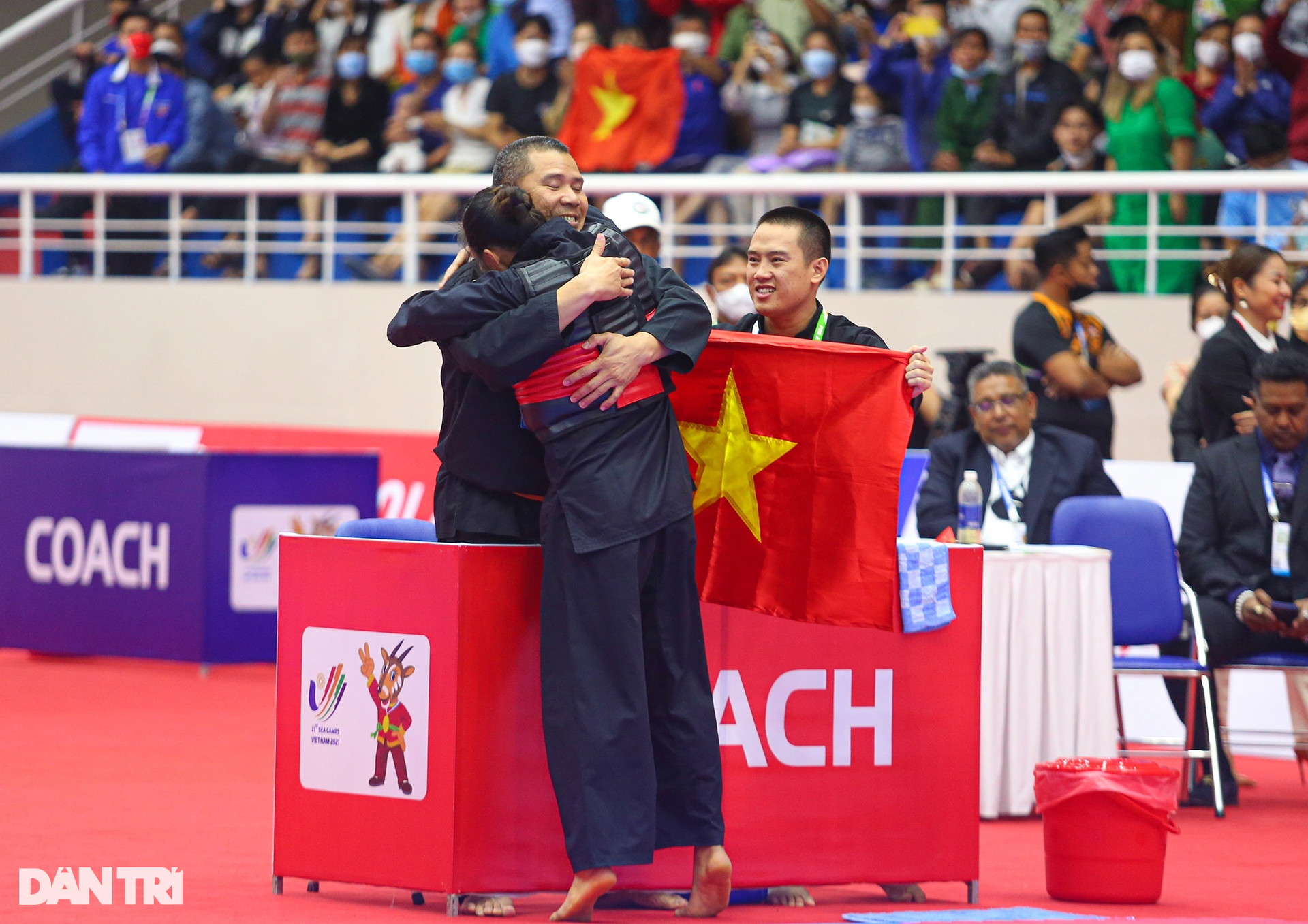Khoảnh khắc bùng nổ cơn mưa vàng Pencak Silat tại SEA Games 31 - 5 Khoảnh khắc bùng nổ cơn mưa vàng Pencak Silat tại SEA Games 31 - 5