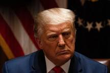 Ông Trump nói đang bị "tấn công toàn diện"