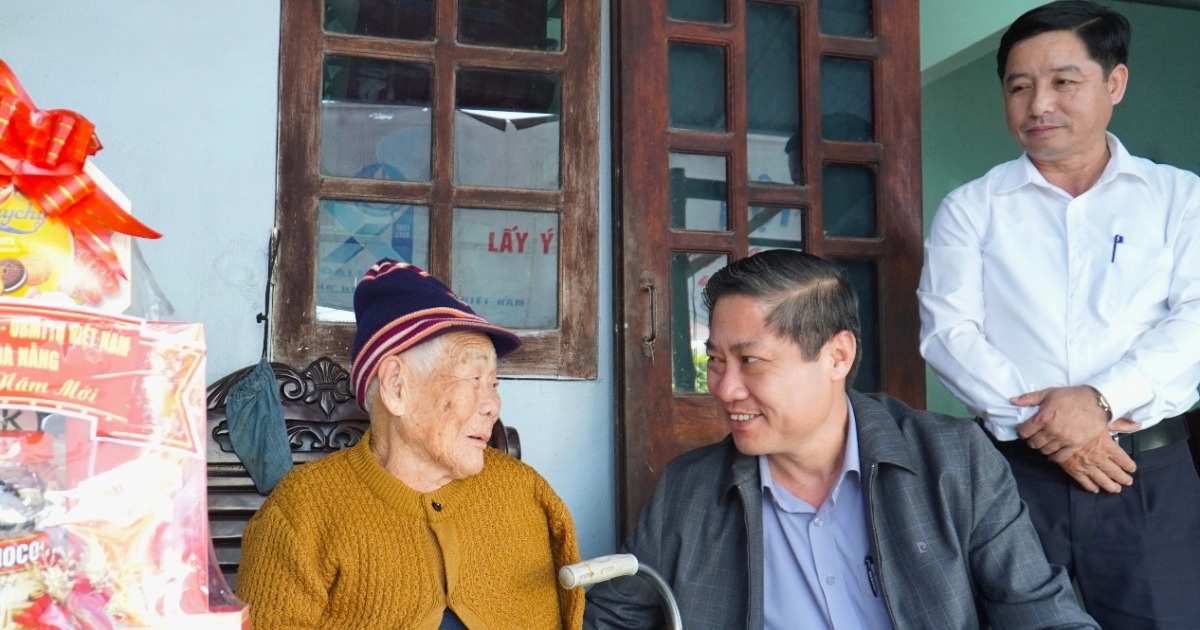 Cán bộ, công chức được hỗ trợ tiền Tết cao nhất 1,8 triệu đồng