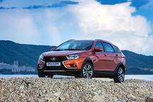 Có nên trông đợi xe ô tô giá rẻ từ Nga?