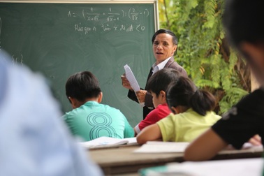 Người thầy không bằng cấp