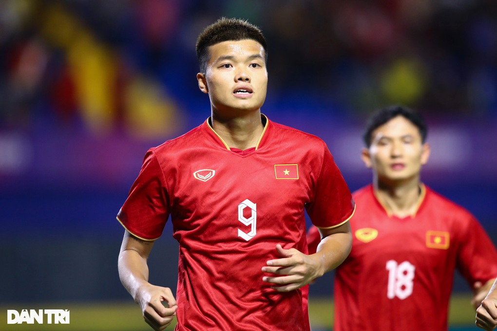 Tiền đạo Văn Tùng: Gặp đội nào ở bán kết U22 Việt Nam cũng quyết tâm - 1 Tiền đạo Văn Tùng: Gặp đội nào ở bán kết U22 Việt Nam cũng quyết tâm - 1