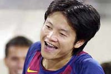 Sinh lời từ cầu thủ nhí