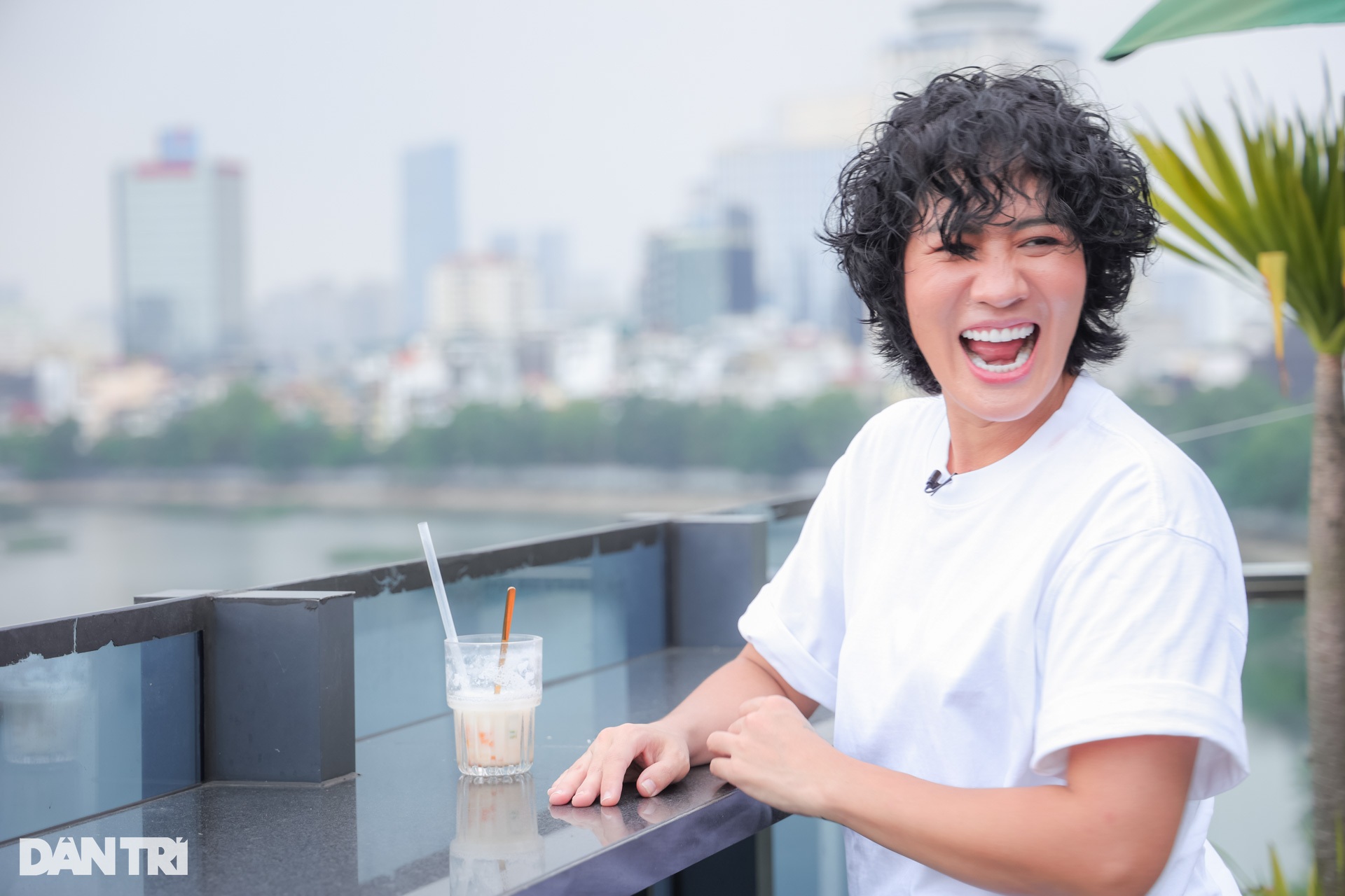 Minh Cúc Độc đạo: Đời thường ngầu, không cần đàn ông - 6 Minh Cúc Độc đạo: Đời thường ngầu, không cần đàn ông - 6