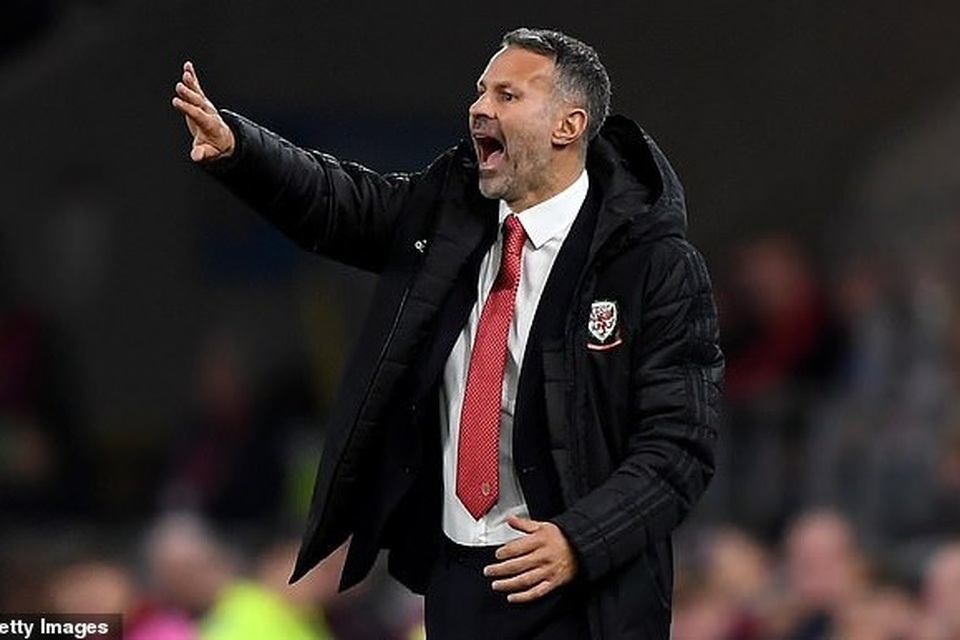 Hành hung bạn gái, huyền thoại Ryan Giggs nhận cái kết đắng - 2 Hành hung bạn gái, huyền thoại Ryan Giggs nhận cái kết đắng - 2