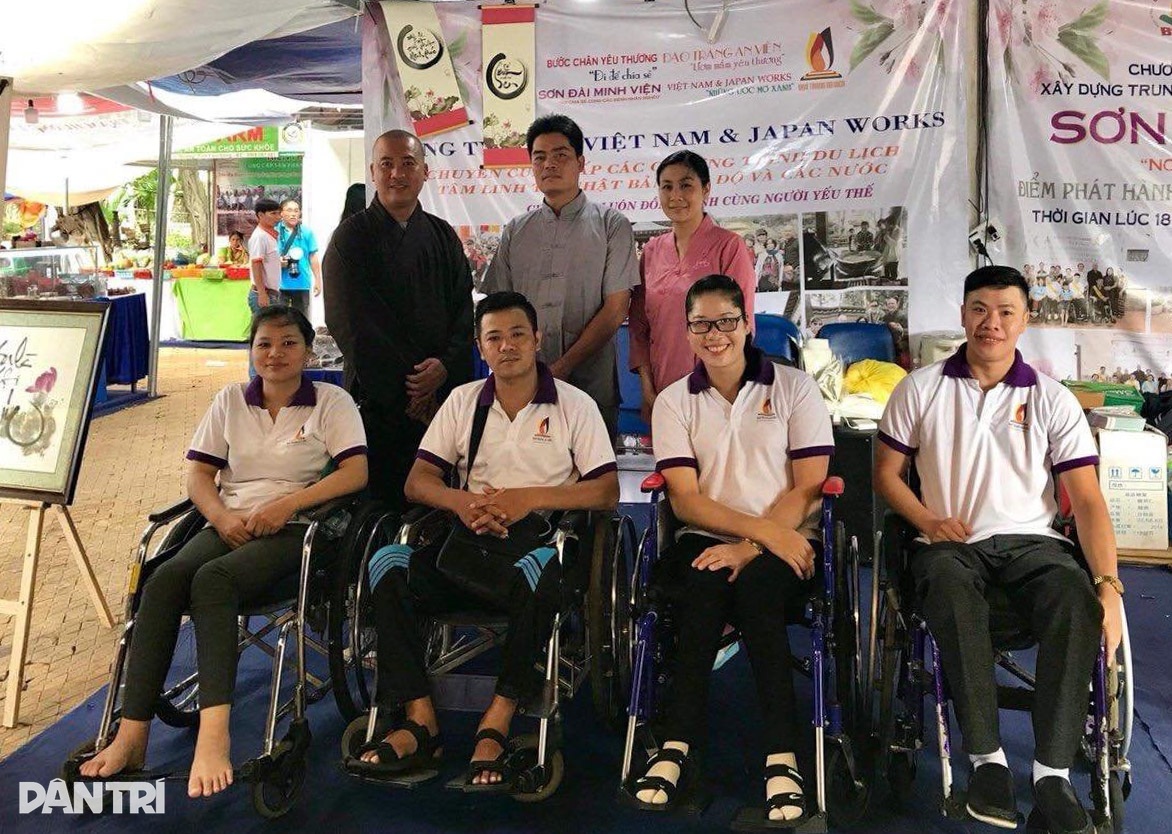 Sư thầy ở TPHCM hồi sinh cả nghìn đôi chân cho người khuyết tật - 6 Sư thầy ở TPHCM hồi sinh cả nghìn đôi chân cho người khuyết tật - 6