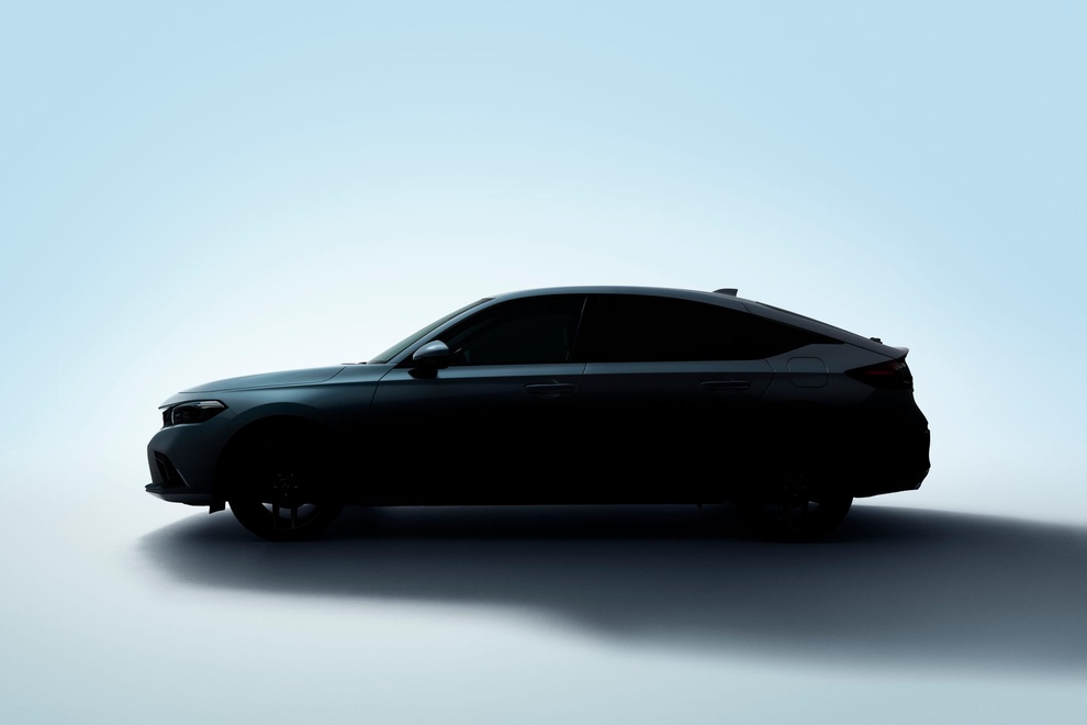 Honda Civic Hatchback lộ dáng trước ngày ra mắt chính thức - 2 Honda Civic Hatchback lộ dáng trước ngày ra mắt chính thức - 2