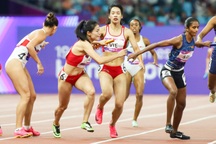 Nhật ký Asiad 19 ngày 4/10: Cầu mây giành HCV, điền kinh trắng tay
