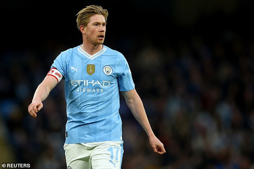 De Bruyne gây sốc khi đồng ý rời Man City - 1