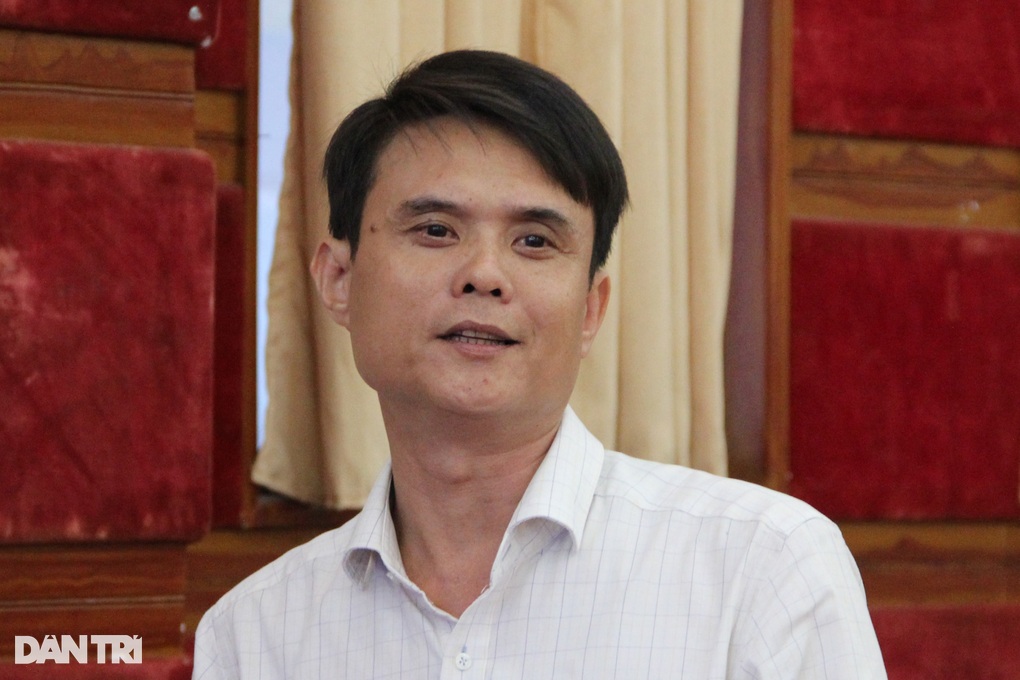 Trường THPT chuyên ở Nha Trang phát hành vé số bán cho học sinh? - 1 Trường THPT chuyên ở Nha Trang phát hành vé số bán cho học sinh? - 1