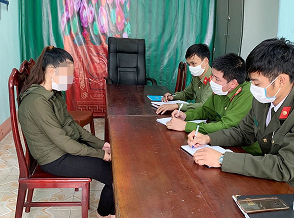 Triệu tập thêm nhiều đối tượng đăng tin sai sự thật về dịch Covid-19 - 2 Triệu tập thêm nhiều đối tượng đăng tin sai sự thật về dịch Covid-19 - 2