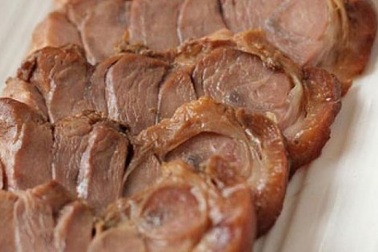 Món ăn ngày Tết: Cách làm chân giò om xì dầu ngon miễn chê