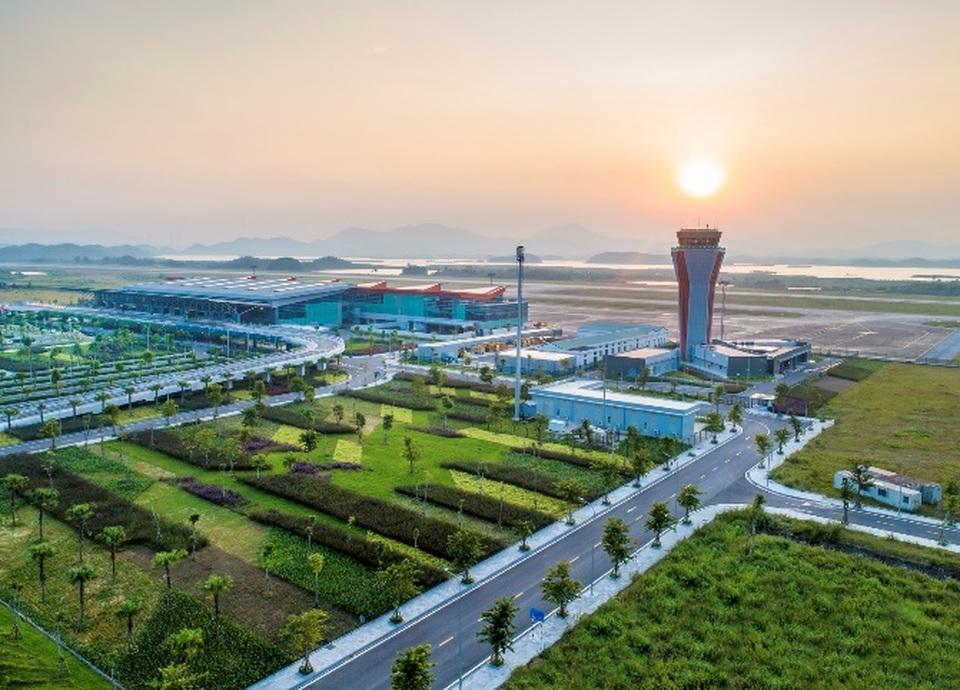 Cần ủng hộ xu hướng hình thành các tập đoàn kinh tế tư nhân - 2 Cần ủng hộ xu hướng hình thành các tập đoàn kinh tế tư nhân - 2