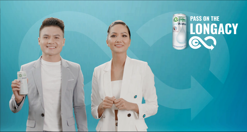 Lộ diện 3 video ấn tượng chinh phục thử thách Chuyền lon nhôm - 2 Lộ diện 3 video ấn tượng chinh phục thử thách Chuyền lon nhôm - 2