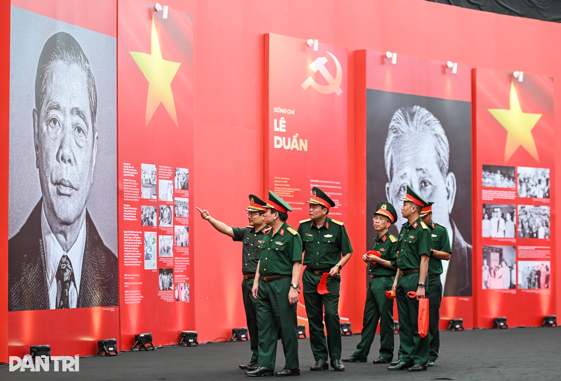 95 năm cờ Đảng soi đường, 80 năm đất nước gian khổ mà vinh quang - 8 95 năm cờ Đảng soi đường, 80 năm đất nước gian khổ mà vinh quang - 8
