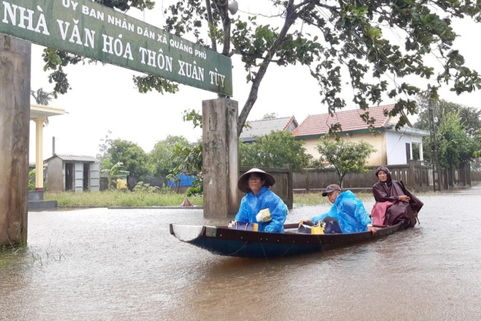 Hà Nội rét 18 độ C, nhiều tỉnh miền Trung tiếp tục mưa rất to - 1 Hà Nội rét 18 độ C, nhiều tỉnh miền Trung tiếp tục mưa rất to - 1