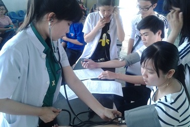 Thu gần 300 đơn vị máu tại “Lễ hội Xuân hồng” 2016