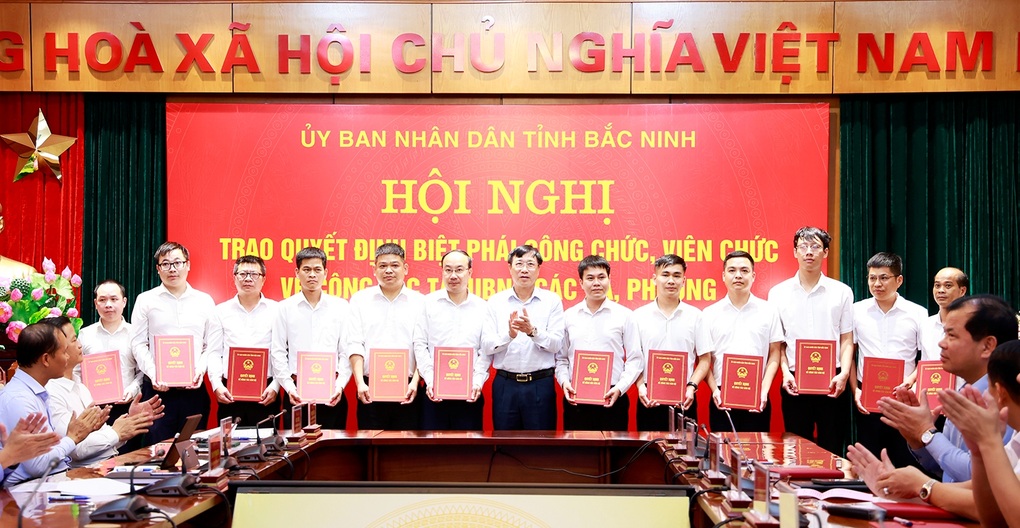 Hàng trăm công chức, viên chức trẻ, có năng lực biệt phái về xã phường - 2 Hàng trăm công chức, viên chức trẻ, có năng lực biệt phái về xã phường - 2
