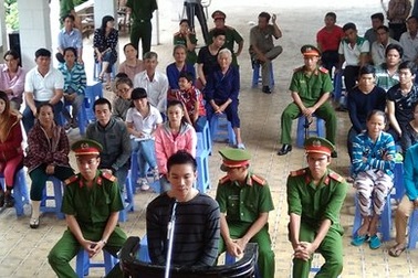 Xông vào bệnh viện truy sát bệnh nhân