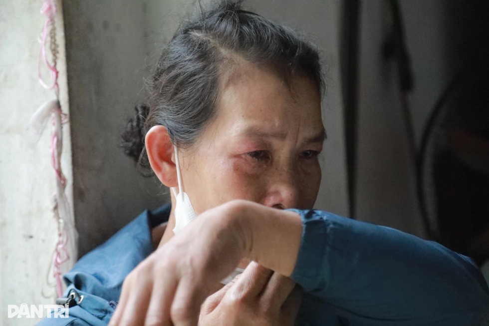 Vợ chồng ở Hà Nội tặng mẹ con nghèo 50m2 đất: Nhiều người nói gia đình điên - 1