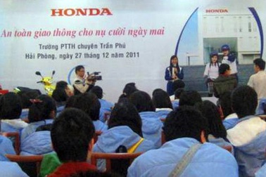Honda Việt Nam đưa chương trình ANGT đến học sinh trung học