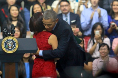 Thành tích của nữ MC Việt được Tổng thống Obama ký tặng "khủng" cỡ nào?