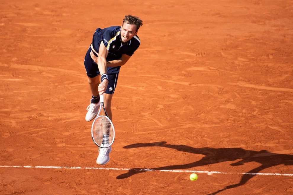 Medvedev hay Tsitsipas sẽ giữ được sự hoàn hảo ở tứ kết Grand Slam? - 1